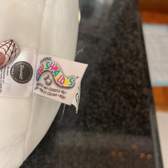 My Melody Squish mallows 🤍 12 inch - Picture 4 of 4